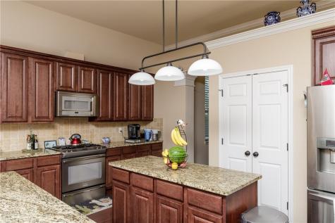 305 Hogan Portland TX 78374