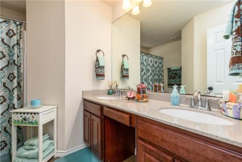 305 Hogan Portland TX 78374