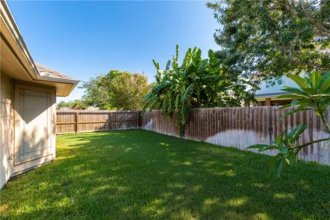 305 Hogan Portland TX 78374