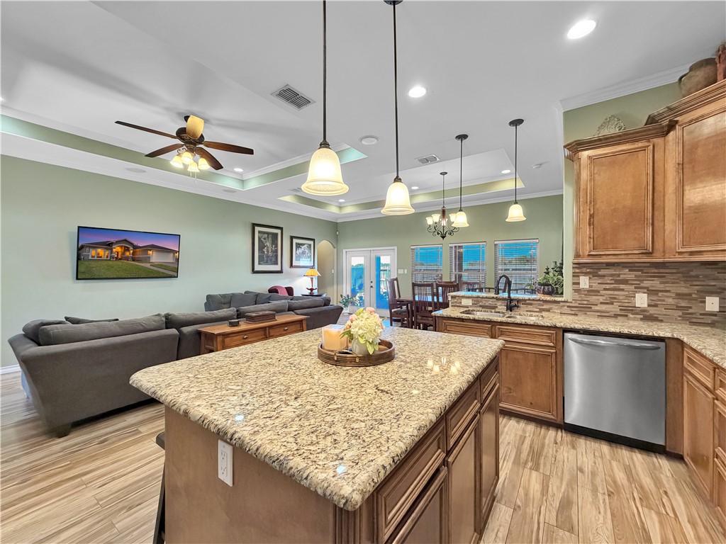 8130 King Henry Place Corpus Christi TX 78414