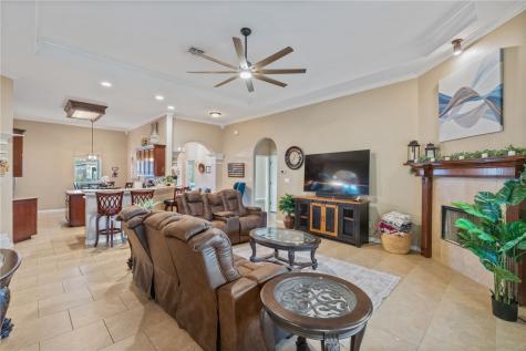 14826 Columbia River Drive Corpus Christi TX 78410
