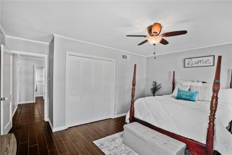 1221 W Henrietta Avenue Kingsville TX 78363