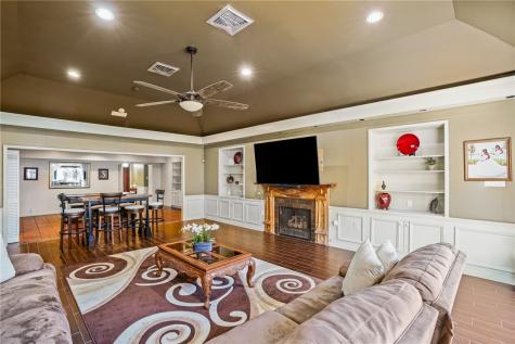 1221 W Henrietta Avenue Kingsville TX 78363