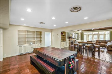 1221 W Henrietta Avenue Kingsville TX 78363