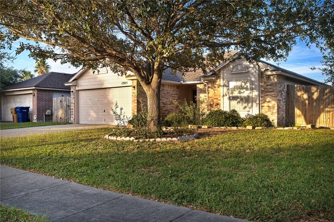 1745 Spanish Trail Corpus Christi TX 78410