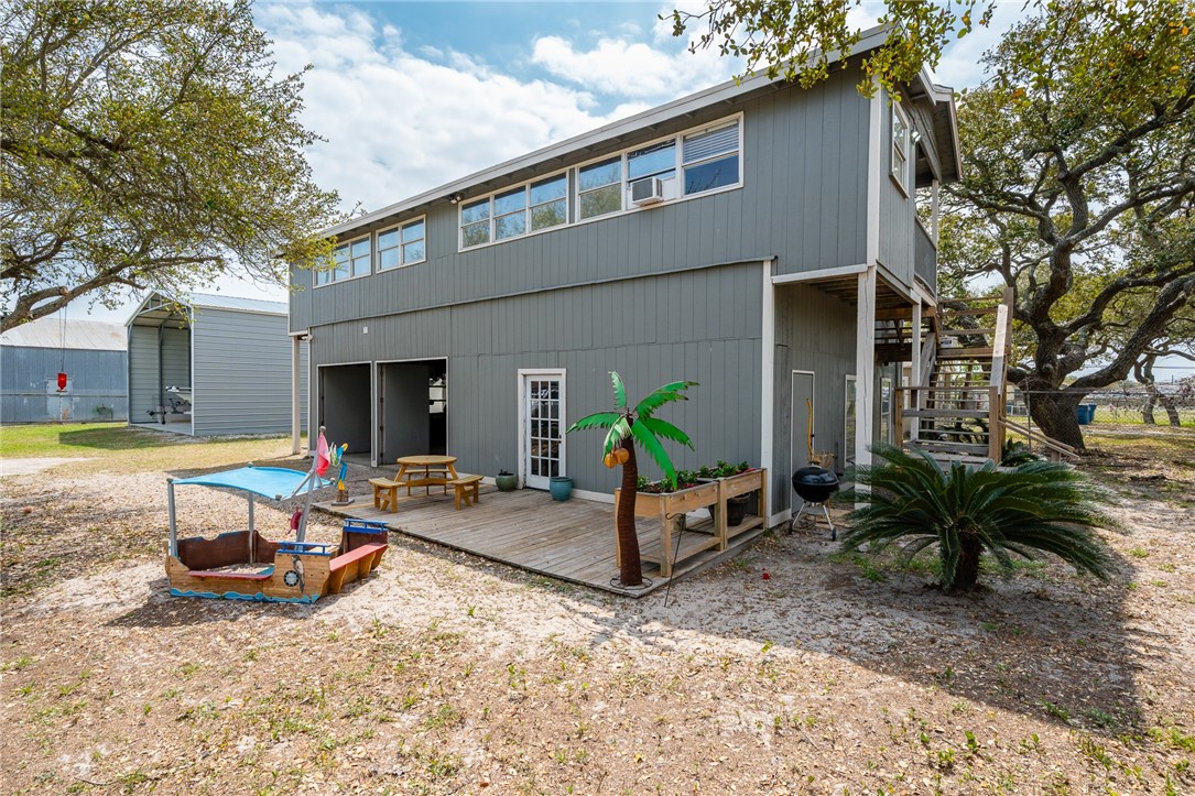 120 N Gagon Street Rockport TX 78382