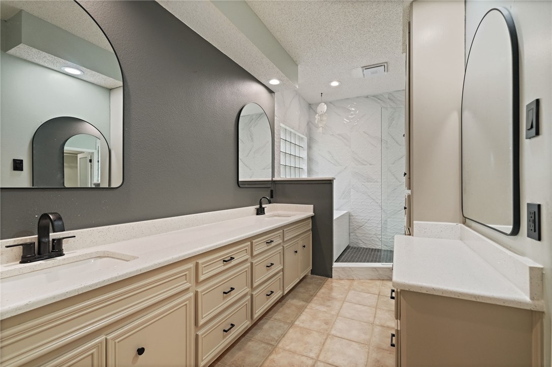 4701 Schwerin Lake Drive Corpus Christi TX 78413