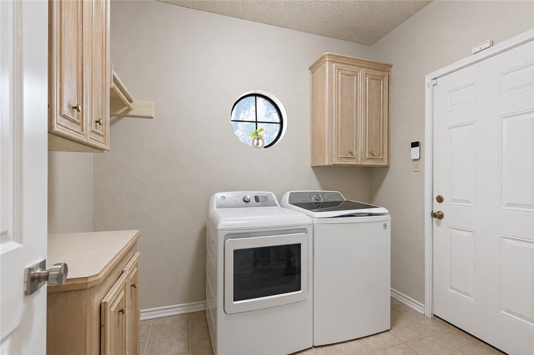 4701 Schwerin Lake Drive Corpus Christi TX 78413