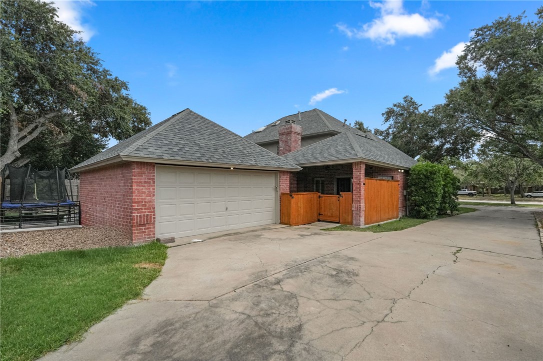 4701 Schwerin Lake Drive Corpus Christi TX 78413