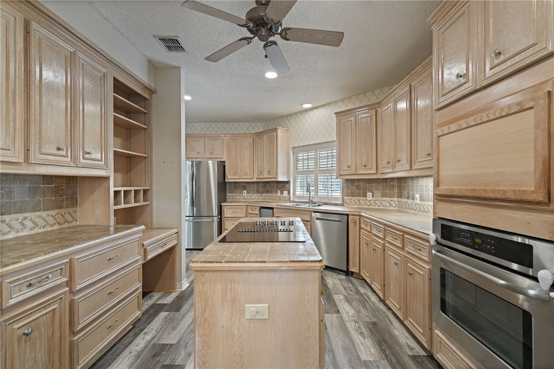 4701 Schwerin Lake Drive Corpus Christi TX 78413