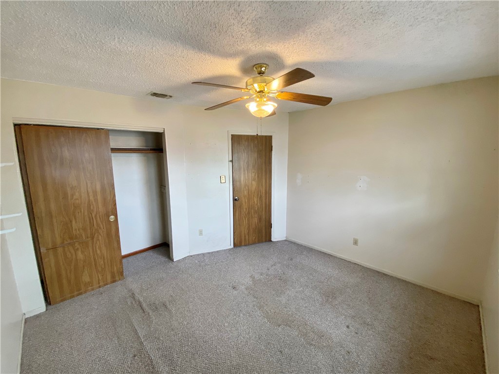 908 Fannin Street George West TX 78022
