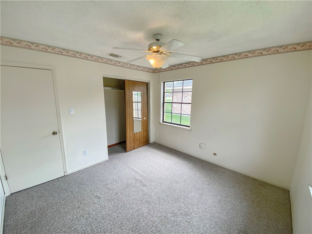 908 Fannin Street George West TX 78022