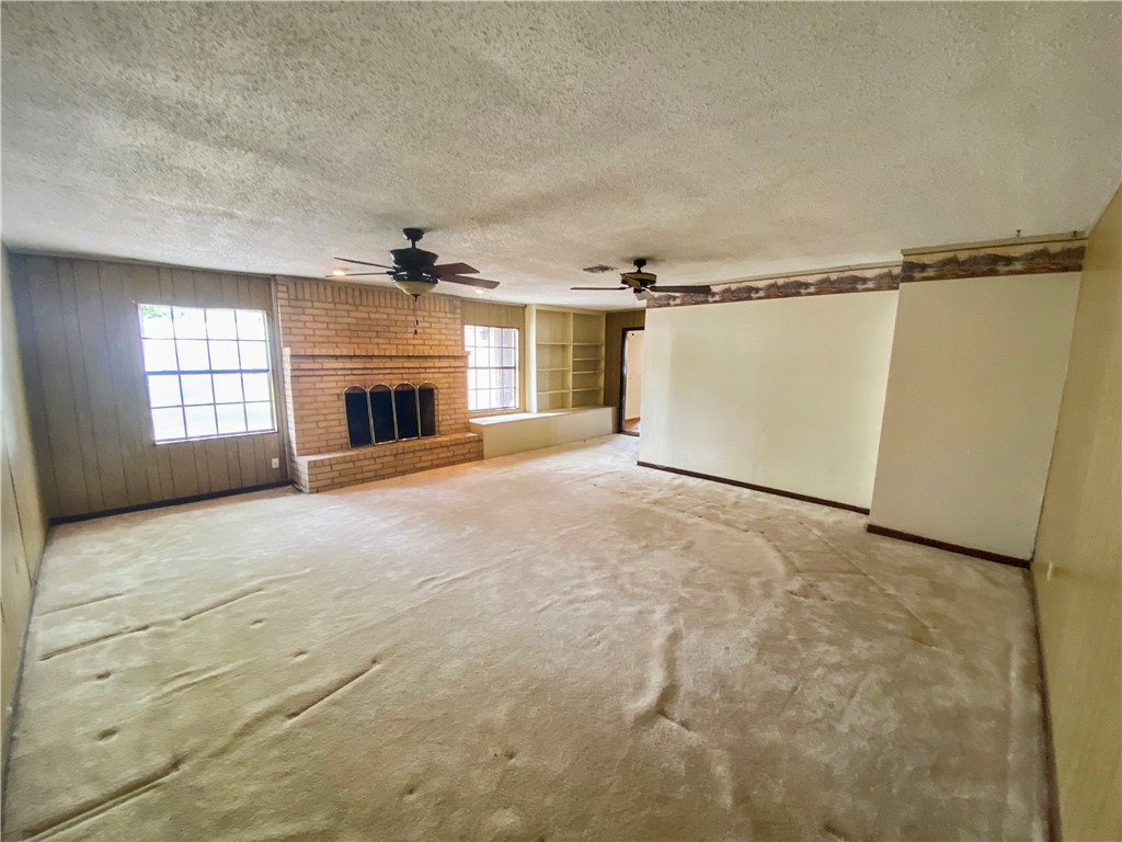 908 Fannin Street George West TX 78022