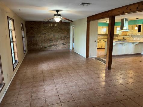 785 S County Road 305 Orange Grove TX 78372