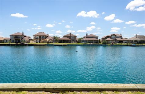 15009 Lake Mead Robstown TX 78380