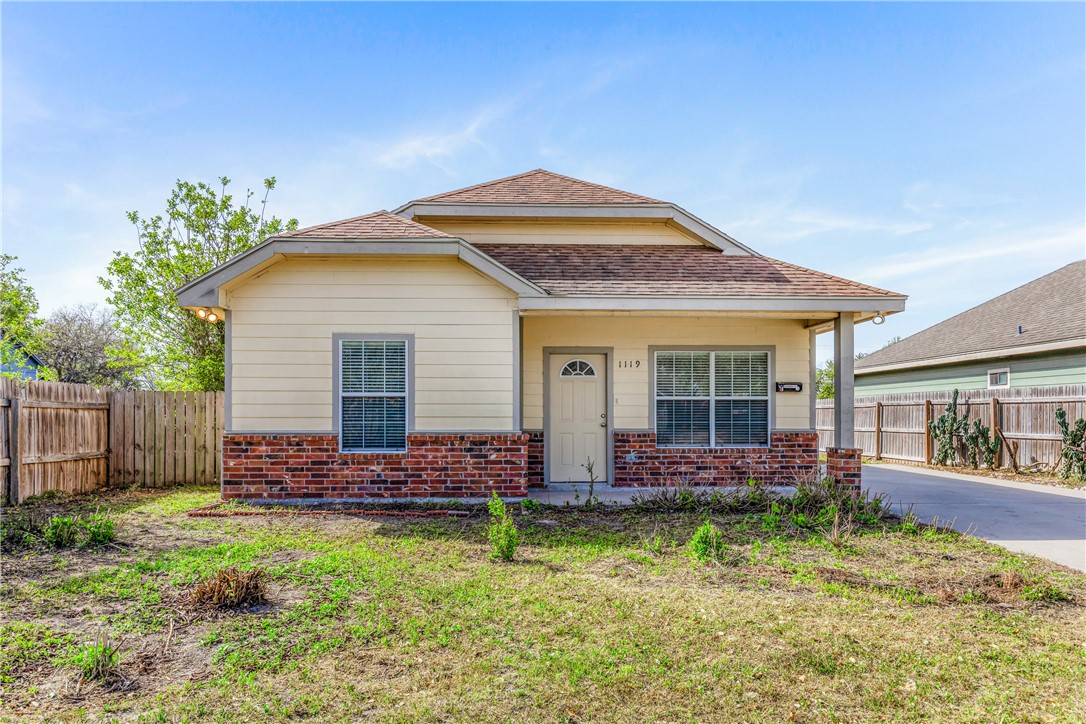 1119 E Henrietta Avenue Kingsville TX 78363