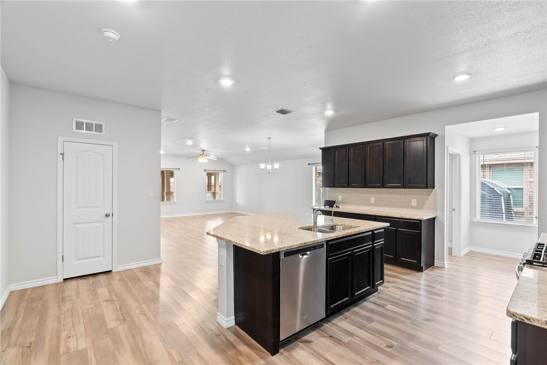 7825 Salais Drive Corpus Christi TX 78414