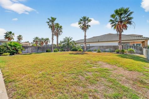 325 Mustang Boulevard Port Aransas TX 78373