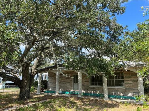 1146 N Mccampbell Street Aransas Pass TX 78336