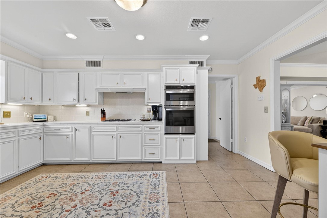 609 Peerman Place Corpus Christi TX 78411
