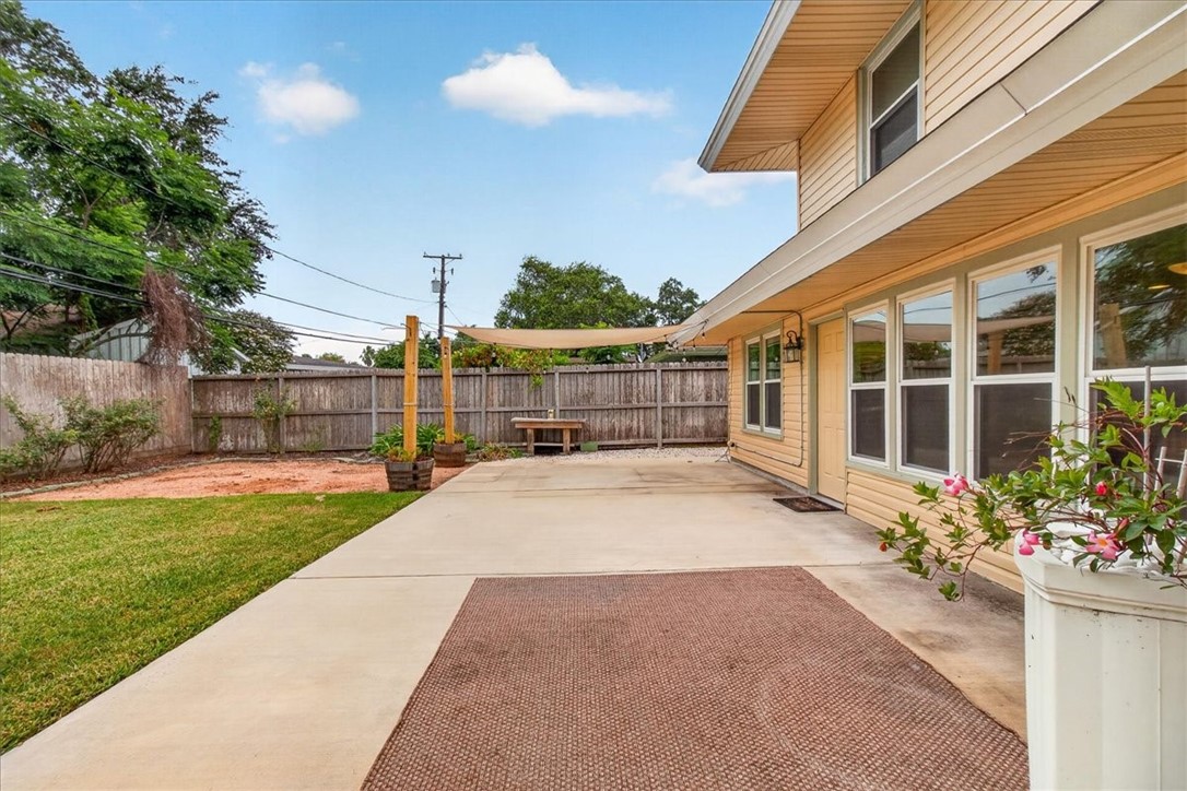 609 Peerman Place Corpus Christi TX 78411