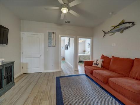 1813 S 11th 502 Port Aransas TX 78373