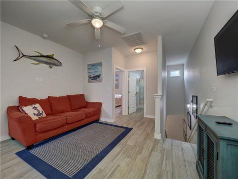 1813 S 11th 502 Port Aransas TX 78373