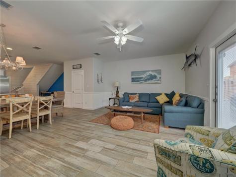 1813 S 11th 502 Port Aransas TX 78373