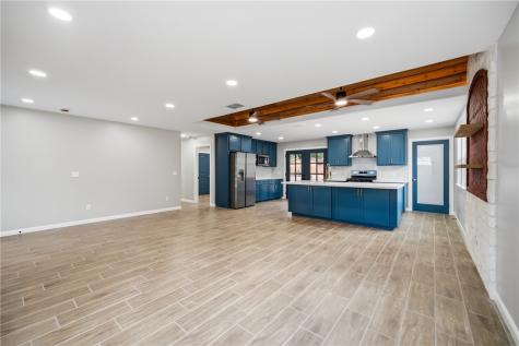 609 W Panpama Drive San Diego TX 78384