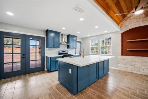 609 W Panpama Drive San Diego TX 78384