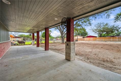 609 W Panpama Drive San Diego TX 78384