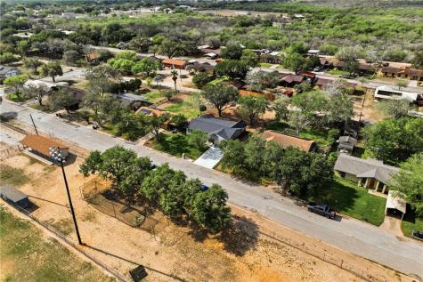 609 W Panpama Drive San Diego TX 78384