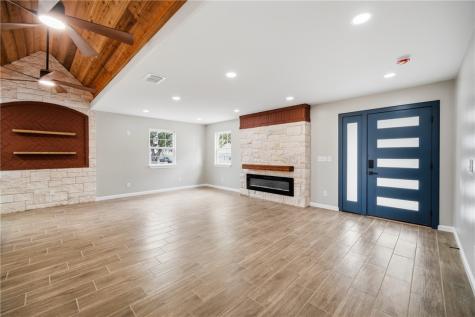 609 W Panpama Drive San Diego TX 78384