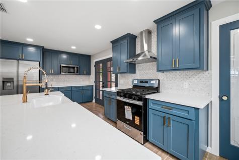 609 W Panpama Drive San Diego TX 78384