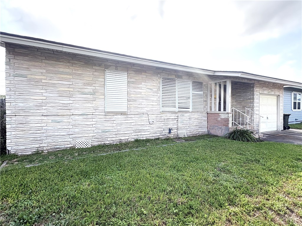 1213 Belmeade Drive Corpus Christi TX 78412