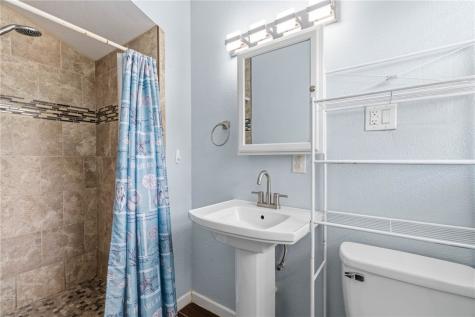 725 Santa Barbara Drive Kingsville TX 78363
