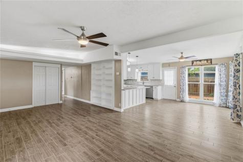 725 Santa Barbara Drive Kingsville TX 78363
