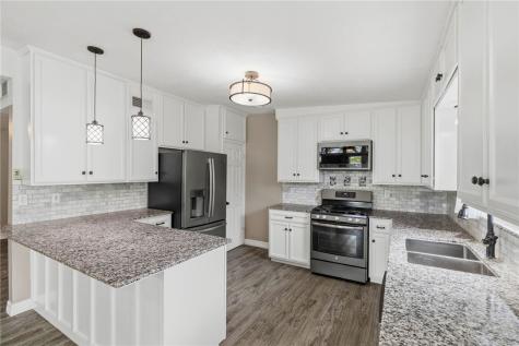 725 Santa Barbara Drive Kingsville TX 78363