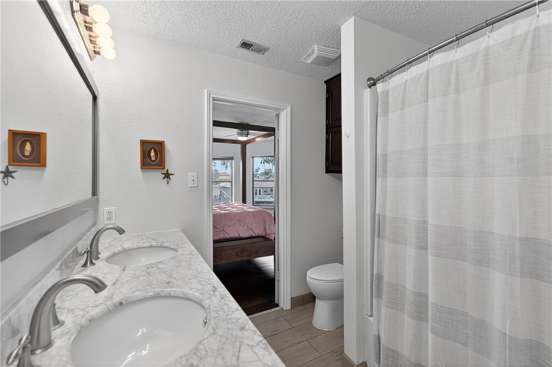 13929 Blackbeard Drive Corpus Christi TX 78418