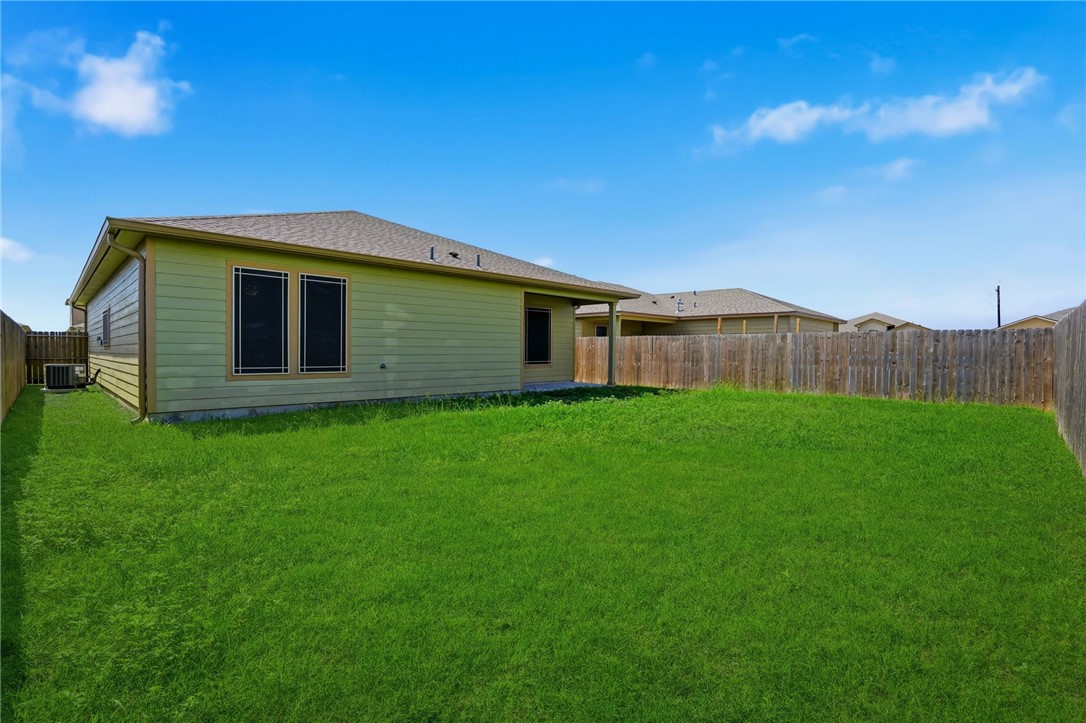 2221 Cuarzo Drive Corpus Christi TX 78414