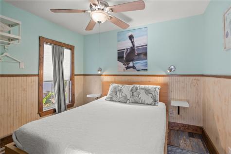 1607 S 11th Street Port Aransas TX 78373