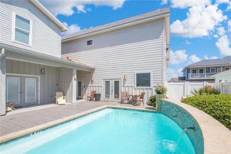 2821 S 11th Street 102 Port Aransas TX 78373
