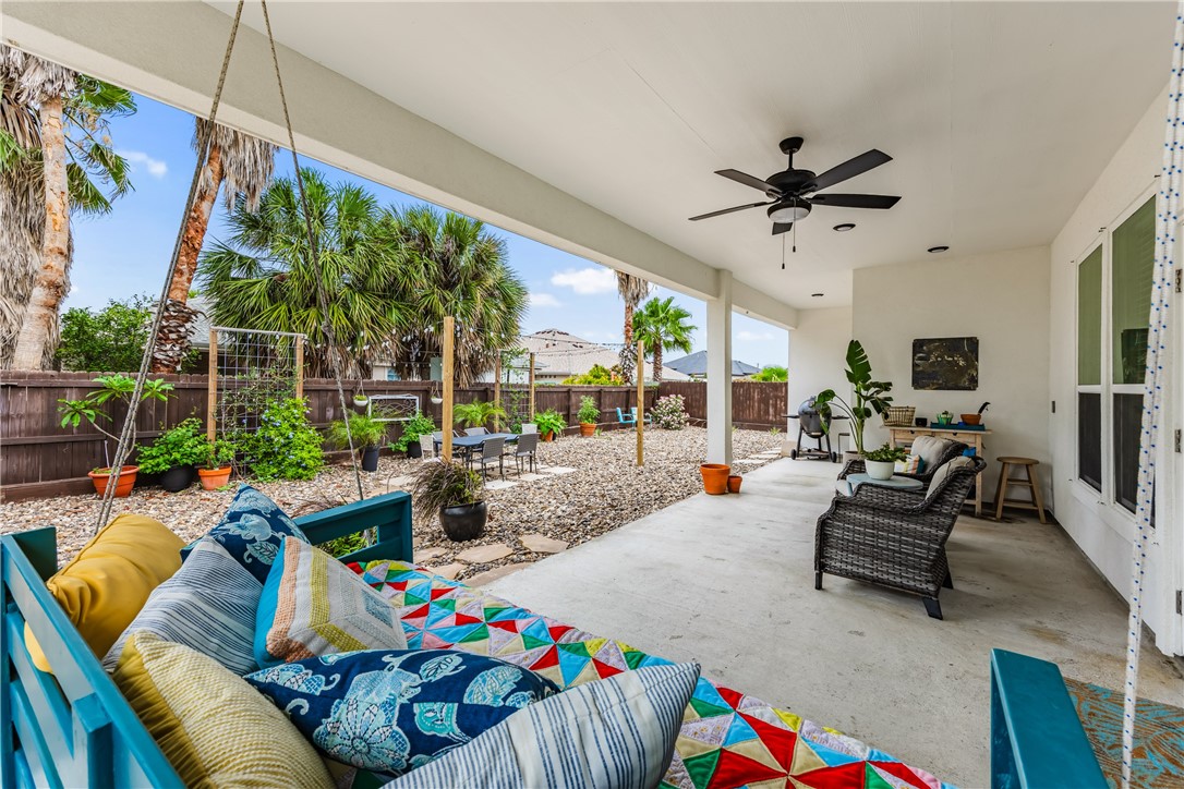 15982 Punta Espada Loop Corpus Christi TX 78418