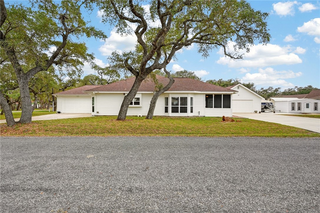 119 Bishop Road Rockport TX 78382