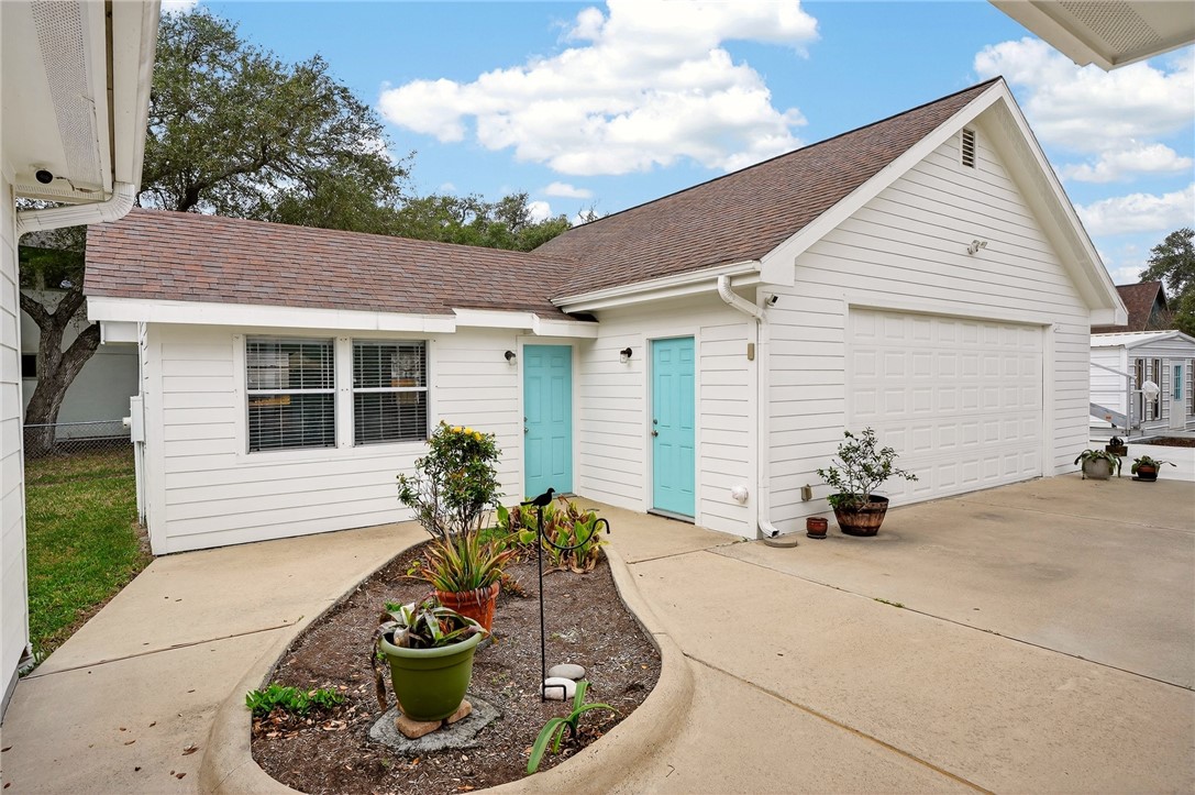 119 Bishop Road Rockport TX 78382