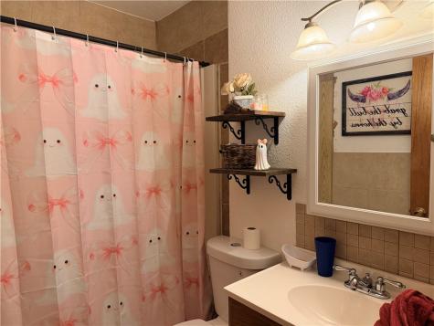 409 E St Mary Street Skidmore TX 78389