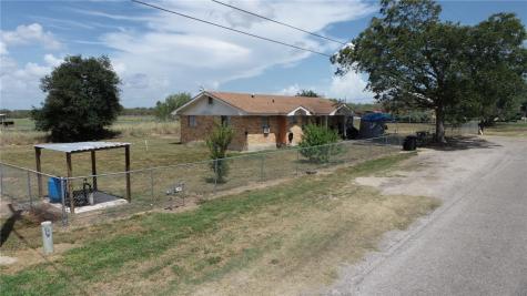 409 E St Mary Street Skidmore TX 78389