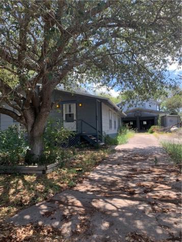121 2nd Street Lake City TX 78368