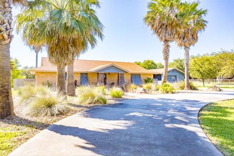 1602 S Avenue A Aransas Pass TX 78336