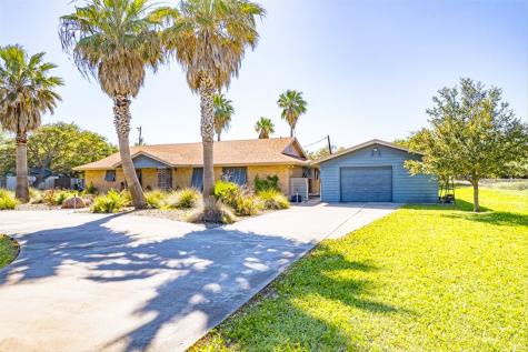 1602 S Avenue A Aransas Pass TX 78336